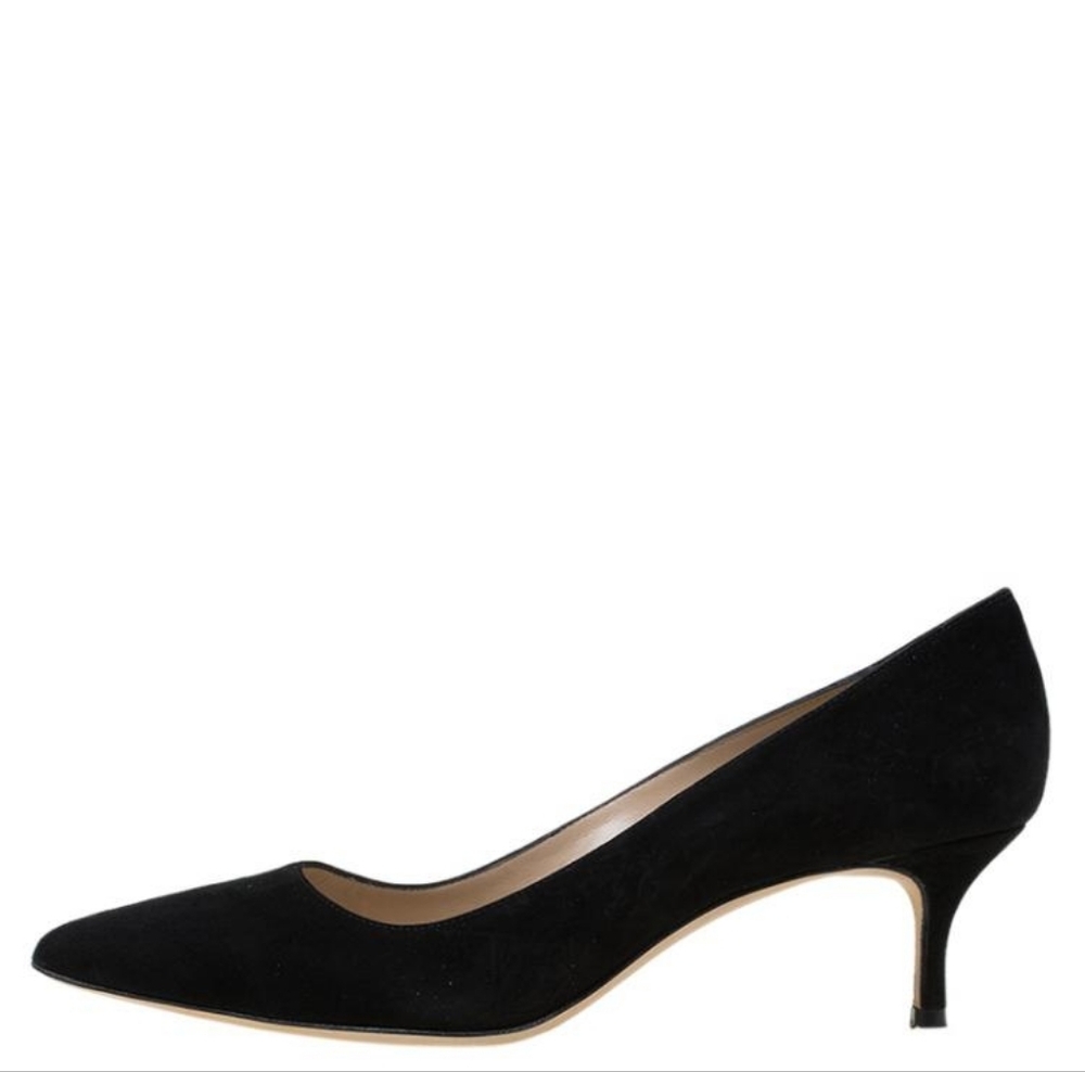 MANOLO BLAHNIK Kitten Heel Suede Pumps  39.5